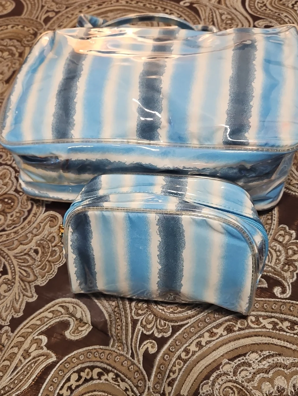 Striped Blue Travel Cosmetic Bag Set - ESTEE LAUDER NEW NEVER USED!!!
